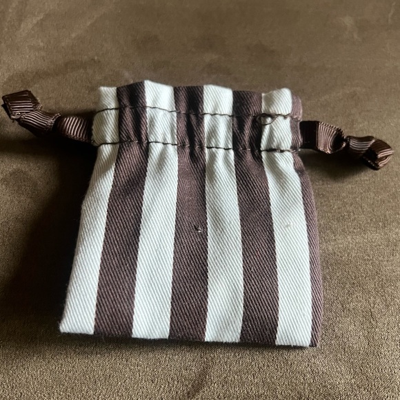 🔴 Henri Bendel Small Jewelry Dust Bag - Picture 3 of 4